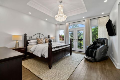 Photo 20 at 5 Kirk Bradden Avenue W, Queensway, Toronto