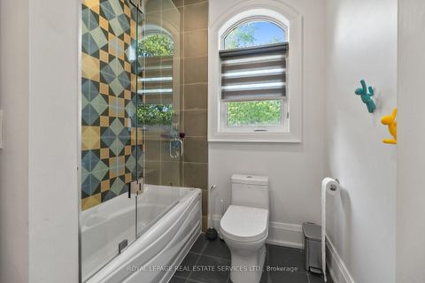Photo 29 at 5 Kirk Bradden Avenue W, Queensway, Toronto