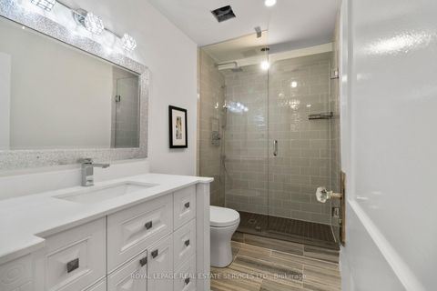 Photo 39 at 5 Kirk Bradden Avenue W, Queensway, Toronto