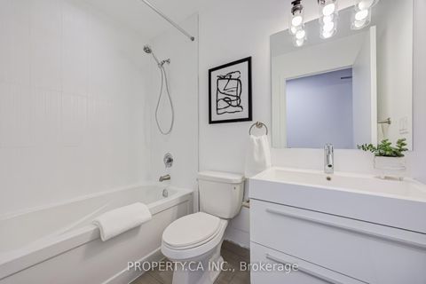 Photo 9 at 707 - 297 College Street, Chinatown, Toronto