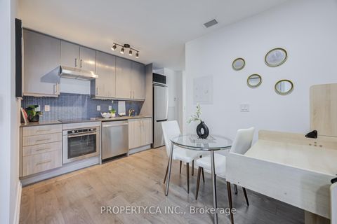 Photo 12 at 707 - 297 College Street, Chinatown, Toronto