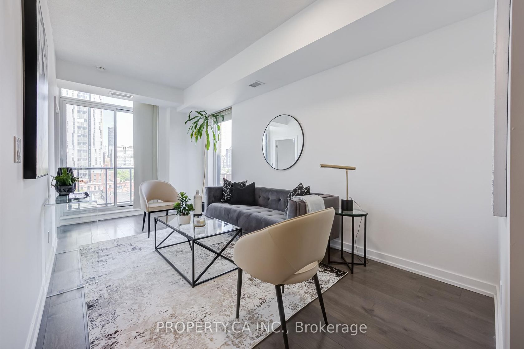 707 - 297 College Street, Chinatown, Toronto 