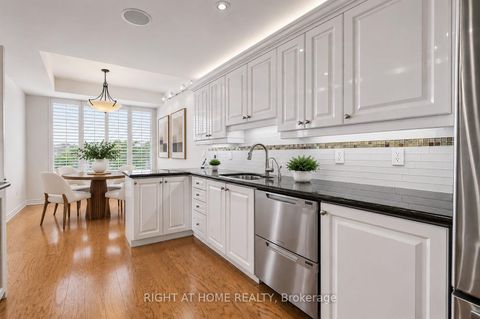 Photo 8 at 512 - 2662 Bloor Street W, Kingsway South, Toronto
