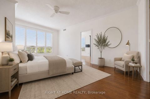 Photo 16 at 512 - 2662 Bloor Street W, Kingsway South, Toronto