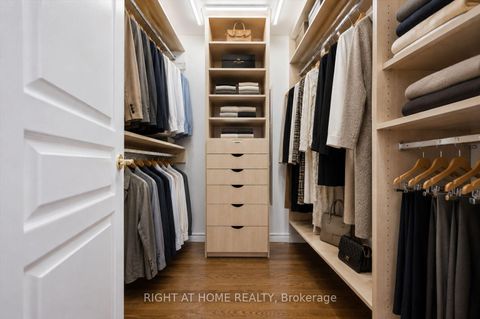 Photo 17 at 512 - 2662 Bloor Street W, Kingsway South, Toronto