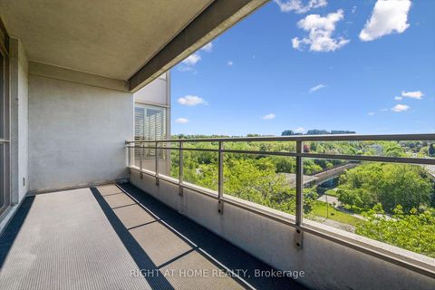 Photo 26 at 512 - 2662 Bloor Street W, Kingsway South, Toronto