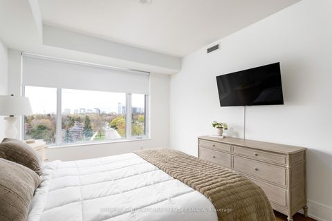 Photo 17 at 609 - 259 The Kingsway, Kingsway South, Toronto