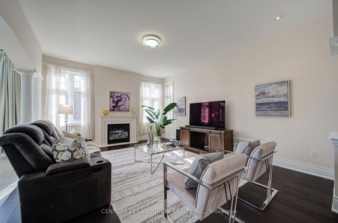 Photo 16 at 101 Silver Sterling Crescent, Vellore Village, Vaughan