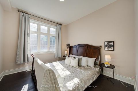 Photo 27 at 101 Silver Sterling Crescent, Vellore Village, Vaughan