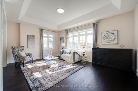 Photo 31 at 101 Silver Sterling Crescent, Vellore Village, Vaughan