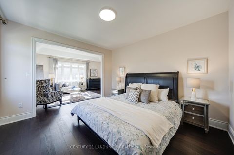 Photo 34 at 101 Silver Sterling Crescent, Vellore Village, Vaughan