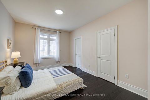 Photo 36 at 101 Silver Sterling Crescent, Vellore Village, Vaughan