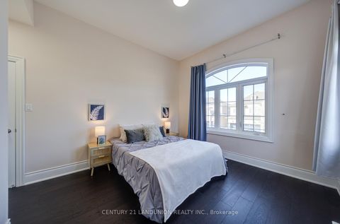 Photo 39 at 101 Silver Sterling Crescent, Vellore Village, Vaughan