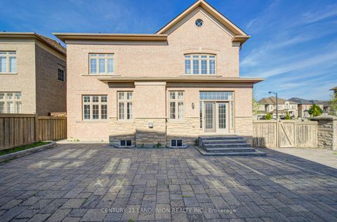 Photo 48 at 101 Silver Sterling Crescent, Vellore Village, Vaughan