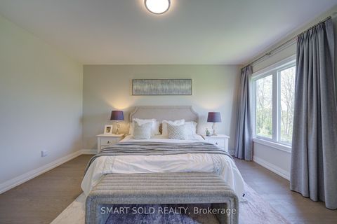 Photo 25 at 29 Plowman Lane, Rouge Woods, Richmond Hill