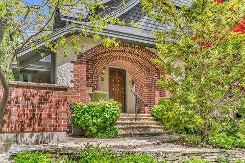 Photo 1 at 8 Wendigo Way, Swansea, Toronto