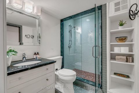 Photo 30 at 8 Wendigo Way, Swansea, Toronto