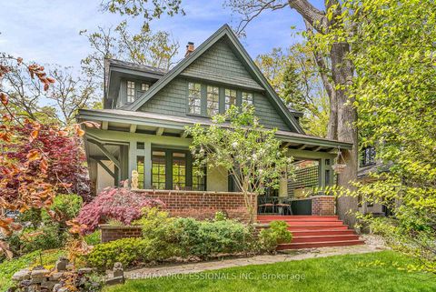 Photo 35 at 8 Wendigo Way, Swansea, Toronto