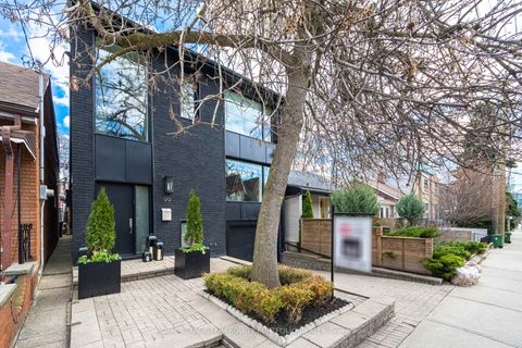 Photo 2 at 99 Claremont Street, Bellwoods, Toronto