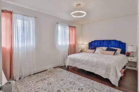 Photo 19 at 20 MASTERS Drive, East Bayfield, Barrie
