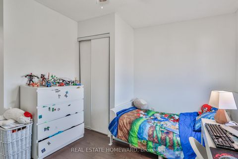 Photo 24 at 20 MASTERS Drive, East Bayfield, Barrie