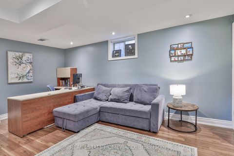 Photo 29 at 20 MASTERS Drive, East Bayfield, Barrie