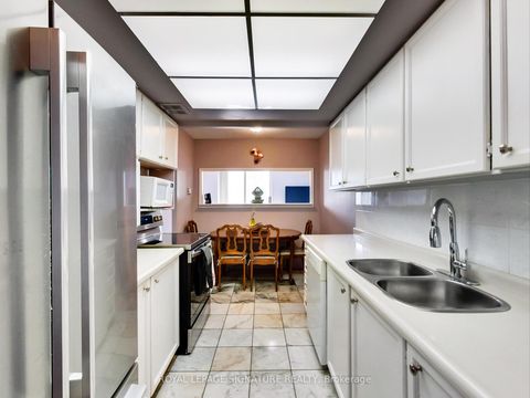 Photo 5 at 506 - 3151 Bridletowne Circle, L'Amoreaux, Toronto