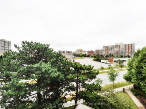Photo 17 at 506 - 3151 Bridletowne Circle, L'Amoreaux, Toronto
