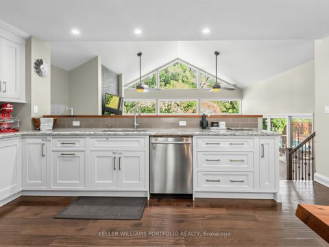 Photo 8 at 81 Lynnhaven Road N, Lawrence, Toronto