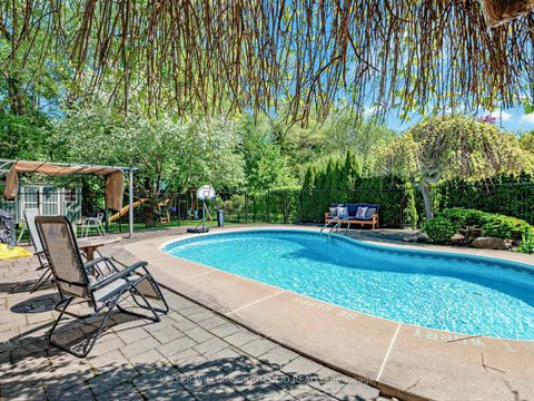 Photo 27 at 81 Lynnhaven Road N, Lawrence, Toronto