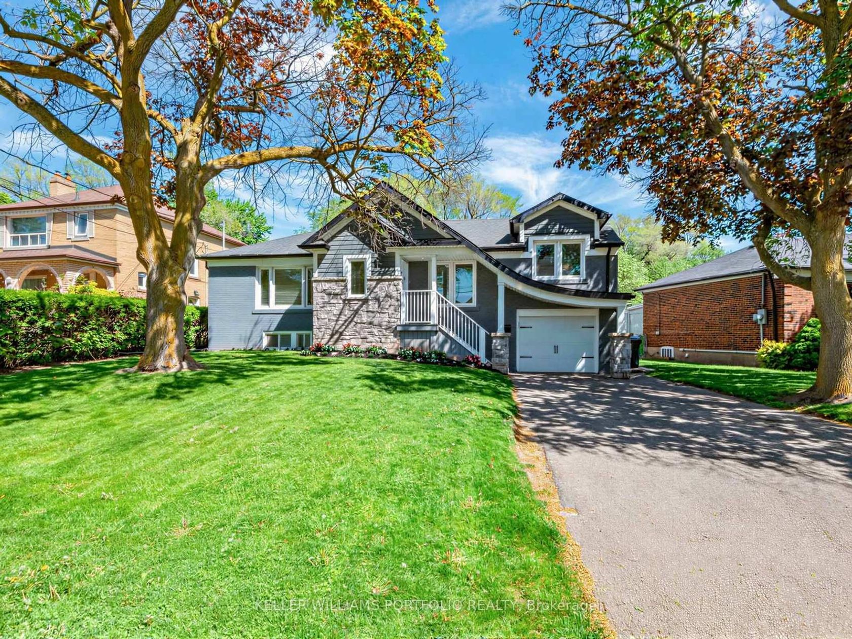 81 Lynnhaven Road N, Lawrence, Toronto 
