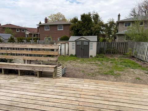 Photo 5 at 52 Endsleigh Crescent, Pleasant View, Toronto
