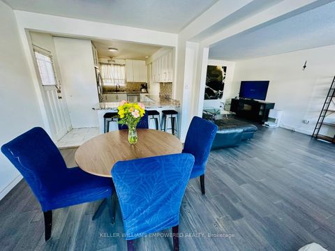 Photo 8 at 52 Endsleigh Crescent, Pleasant View, Toronto
