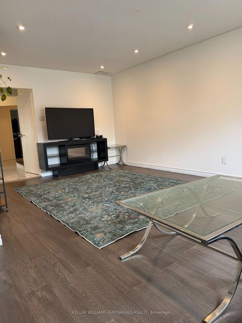 Photo 14 at 52 Endsleigh Crescent, Pleasant View, Toronto