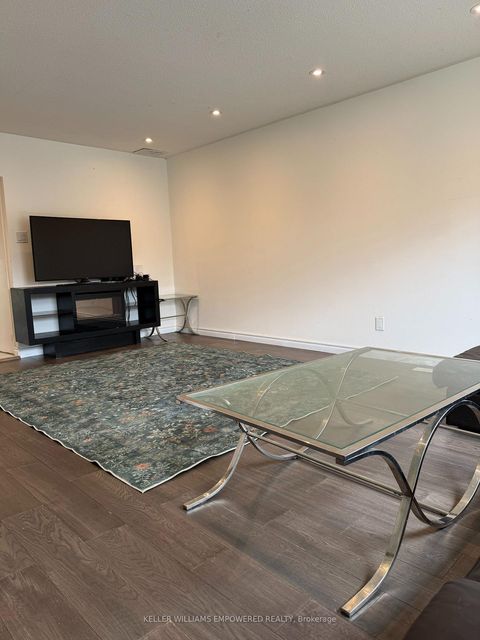 Photo 33 at 52 Endsleigh Crescent, Pleasant View, Toronto