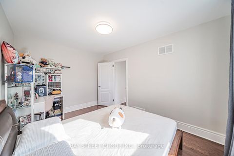 Photo 17 at 277 Lawrence Avenue E, York Mills, Toronto