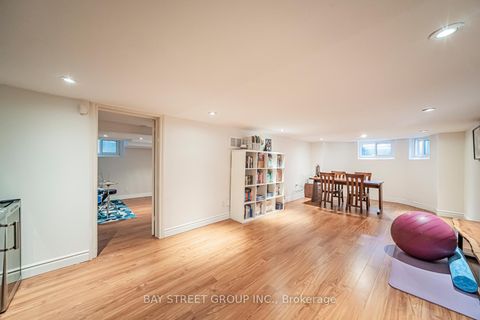 Photo 25 at 277 Lawrence Avenue E, York Mills, Toronto