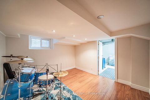Photo 27 at 277 Lawrence Avenue E, York Mills, Toronto