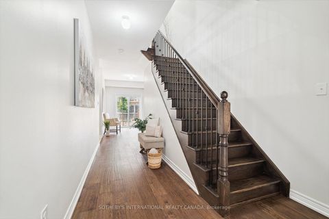 Photo 8 at 12 Deep River Lane S, Westbrook, Richmond Hill