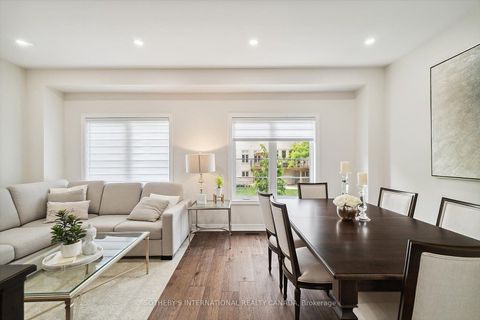 Photo 24 at 12 Deep River Lane S, Westbrook, Richmond Hill