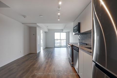 Photo 4 at 513 - 1401 O'Connor Drive, Parkview, Toronto