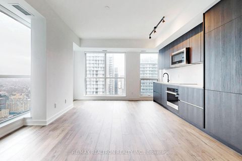 Photo 10 at 4105 - 327 King Street W, Waterfront Communities C1, Toronto