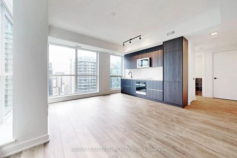 Photo 11 at 4105 - 327 King Street W, Waterfront Communities C1, Toronto