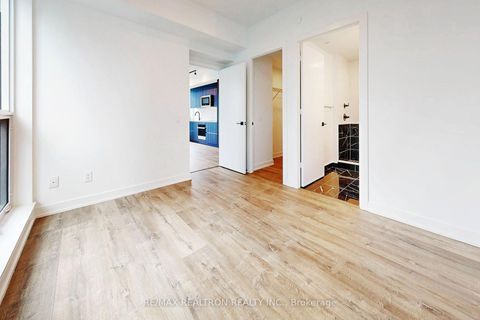 Photo 23 at 4105 - 327 King Street W, Waterfront Communities C1, Toronto