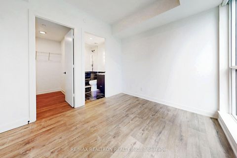 Photo 24 at 4105 - 327 King Street W, Waterfront Communities C1, Toronto