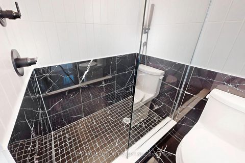 Photo 26 at 4105 - 327 King Street W, Waterfront Communities C1, Toronto