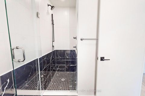 Photo 32 at 4105 - 327 King Street W, Waterfront Communities C1, Toronto