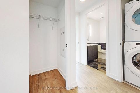 Photo 34 at 4105 - 327 King Street W, Waterfront Communities C1, Toronto