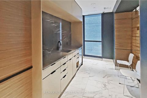 Photo 40 at 4105 - 327 King Street W, Waterfront Communities C1, Toronto