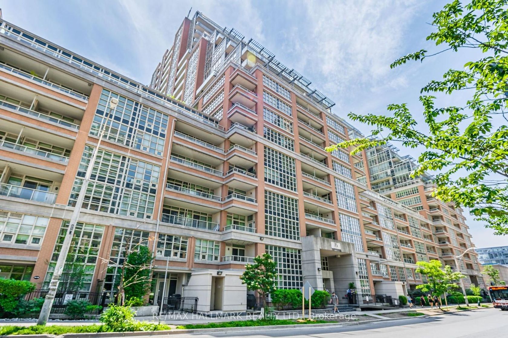 1004 - 75 East Liberty Street, Niagara, Toronto 